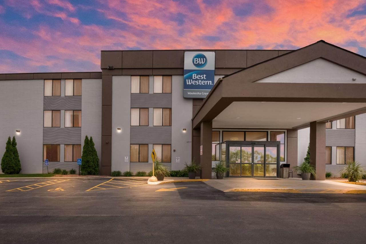 Best Western Waukesha Grand Pewaukee Extérieur photo