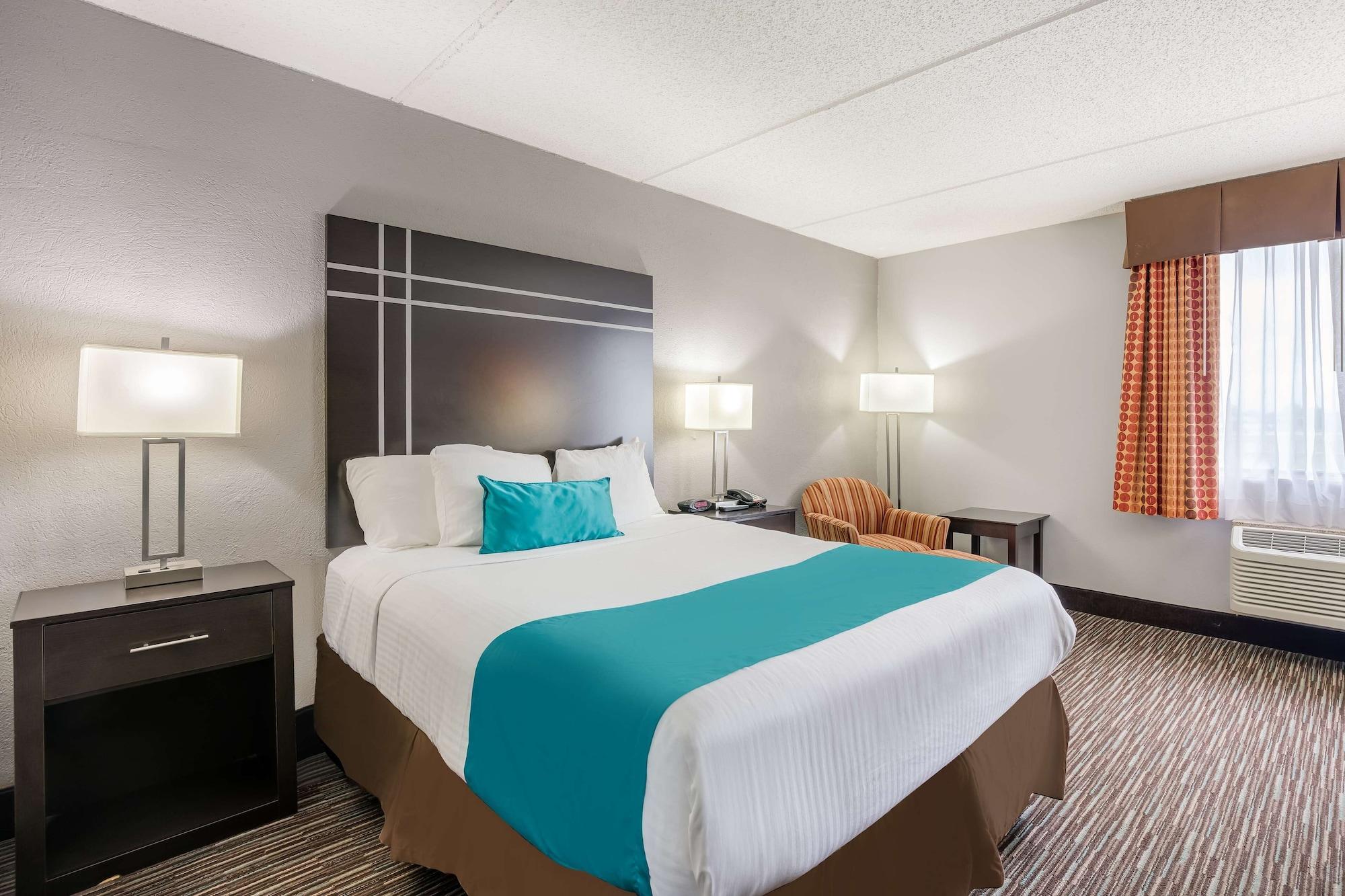 Best Western Waukesha Grand Pewaukee Extérieur photo